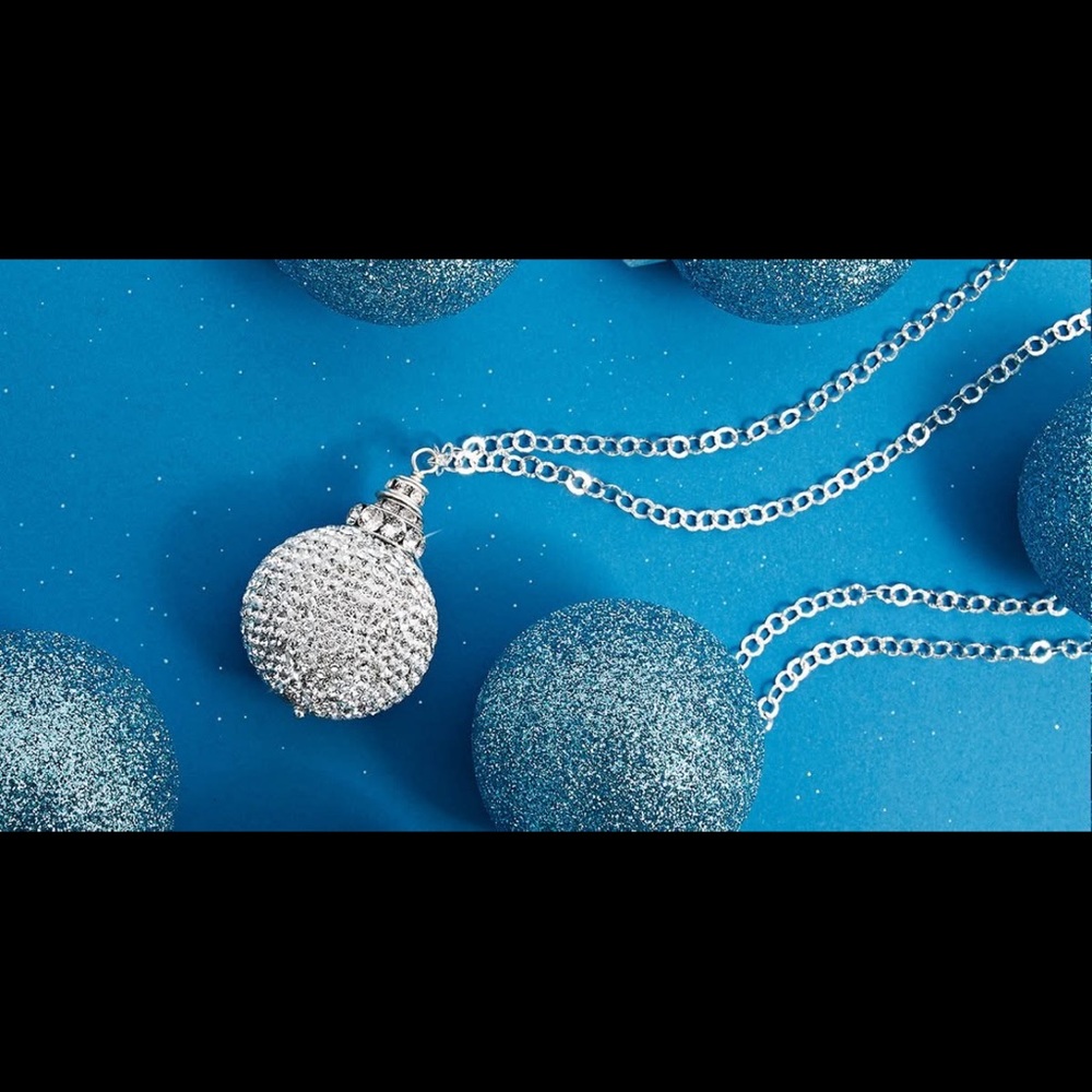 ISO Hillberg and berk 30mm necklace